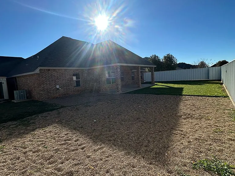 3724 Woodlark Rd — Photo 43