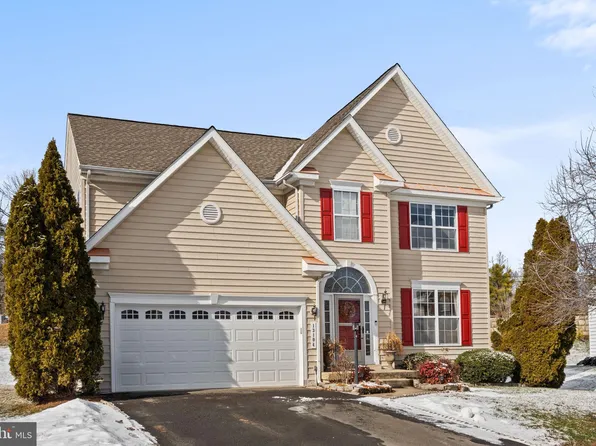 13104 Oat Ct, Woodbridge, VA 22193