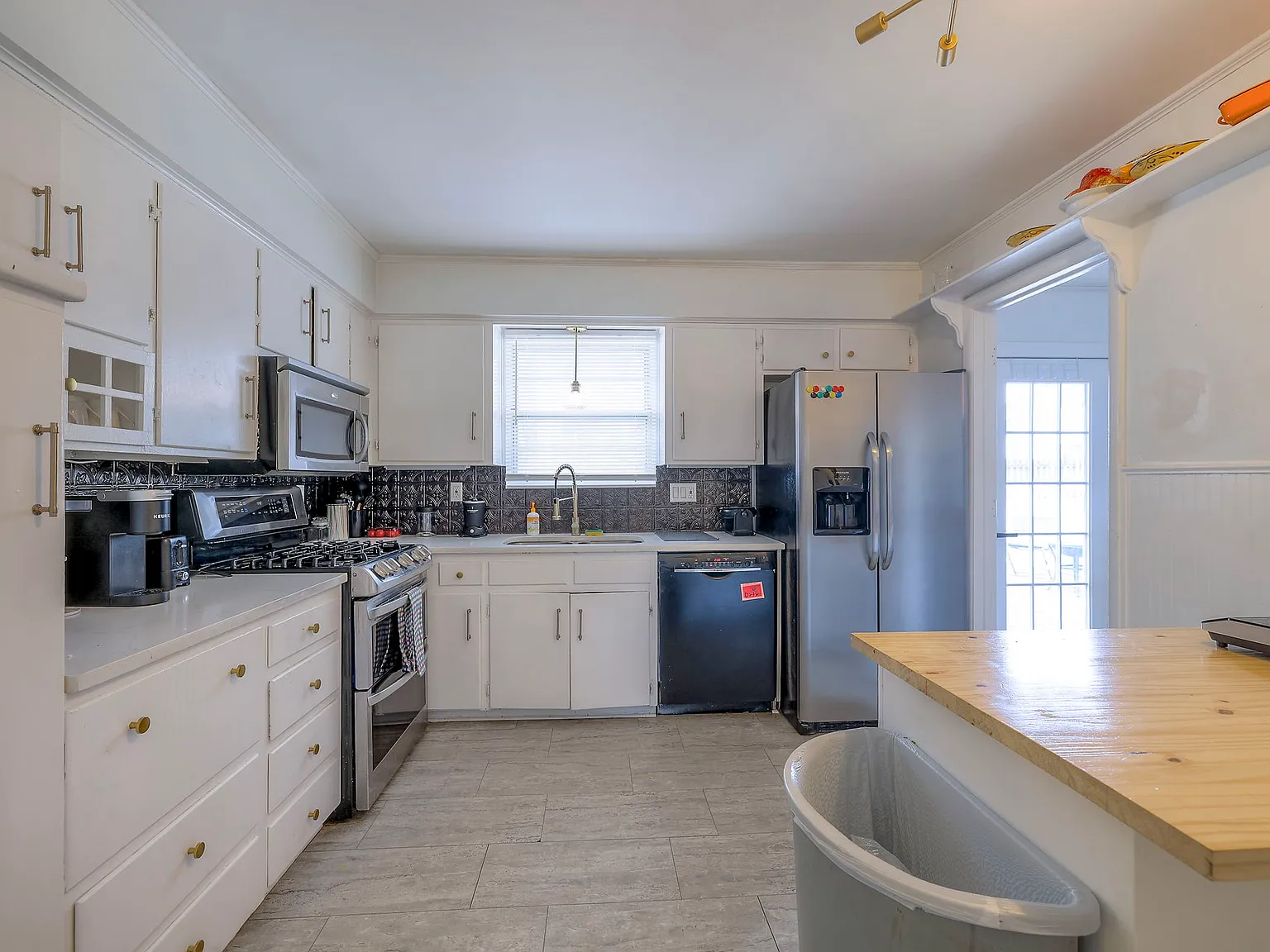 8844 Summit Street - 2 — Photo 4