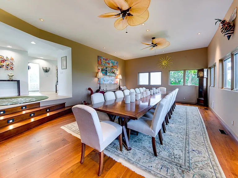 179 Mid Ocean Dr — Photo 14