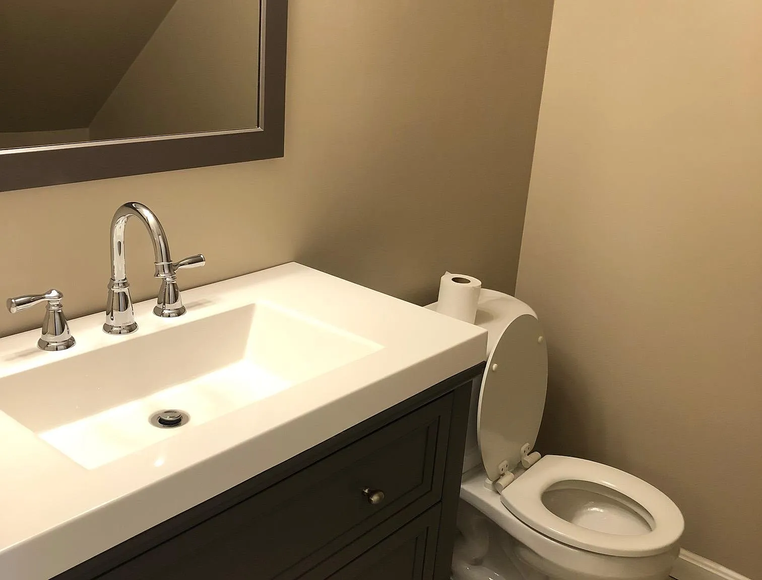 2 bed, 1.5 bath, 835 sqft, $2,700 — Photo 3