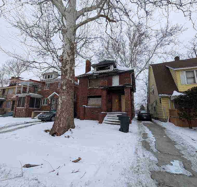 4266 Waverly
