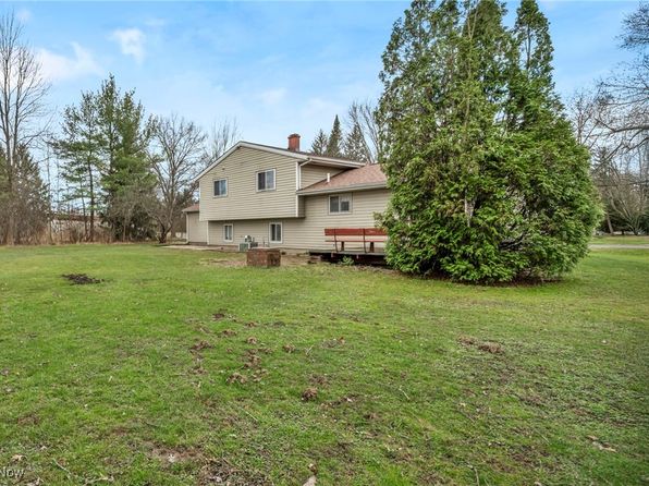 248 N Oakmont Dr, Northfield, OH 44067
