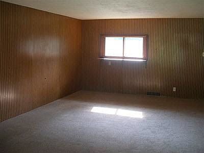 5th image of 24215 Newport Ave