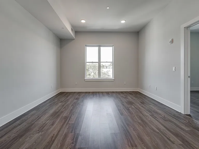 660 Grand St #314 — Photo 11