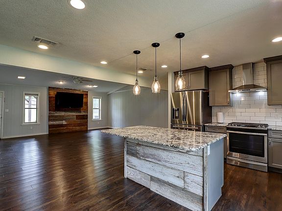 5th image of 5816 Turtle Creek Dr