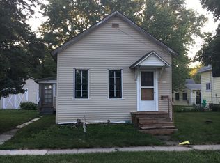814 S 9th St, Saint Clair, MI