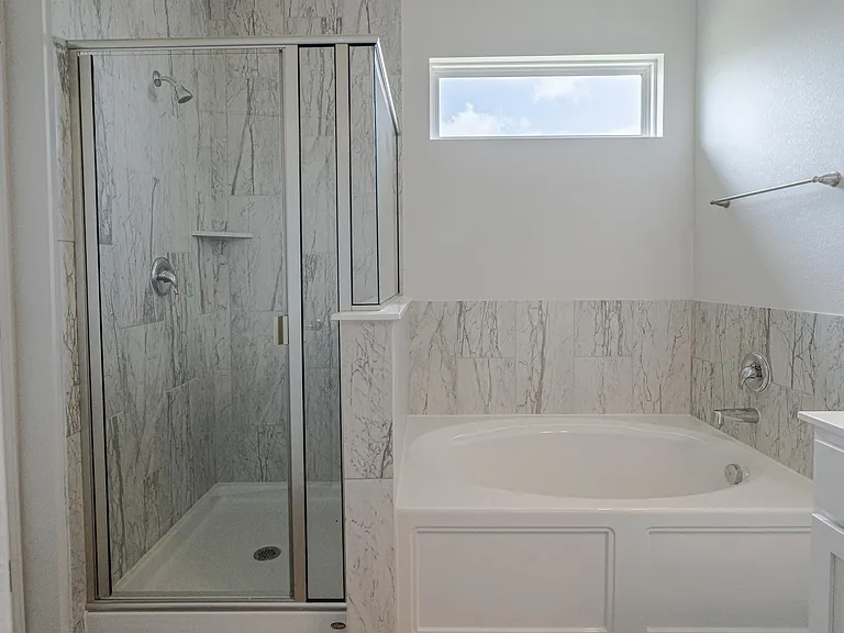 917 Falkland Trce — Photo 28