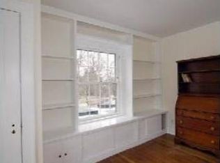 1010 W 37th St, Kansas City, MO 64111