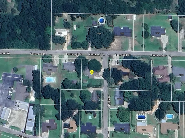 1616 Eastwood Dr, Waynesboro, MS 39367