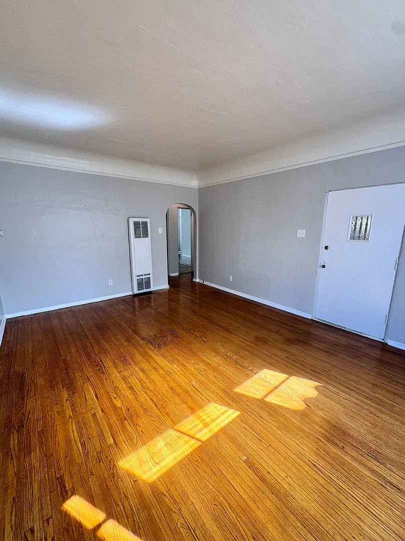 125 Granada Ave — Photo 3