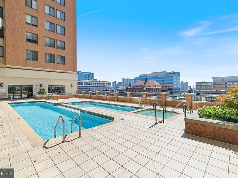 414 Water St #2512 — Photo 37