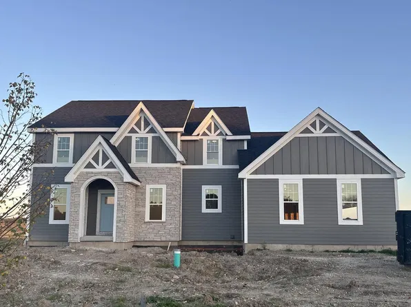 9333 W Cob DRIVE, Mequon, WI 53097