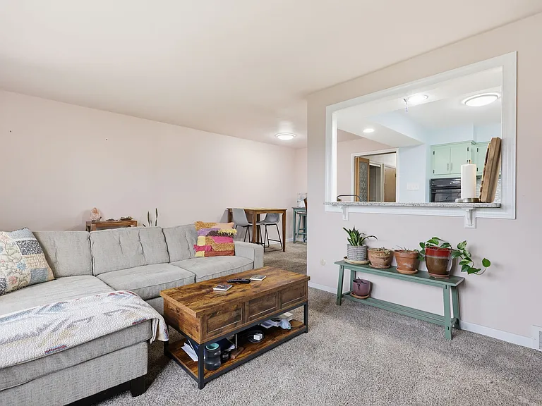 3839 Janice St — Photo 4