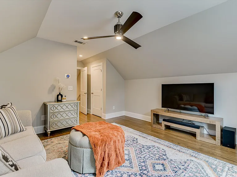 534 Long Shadow Dr — Photo 39