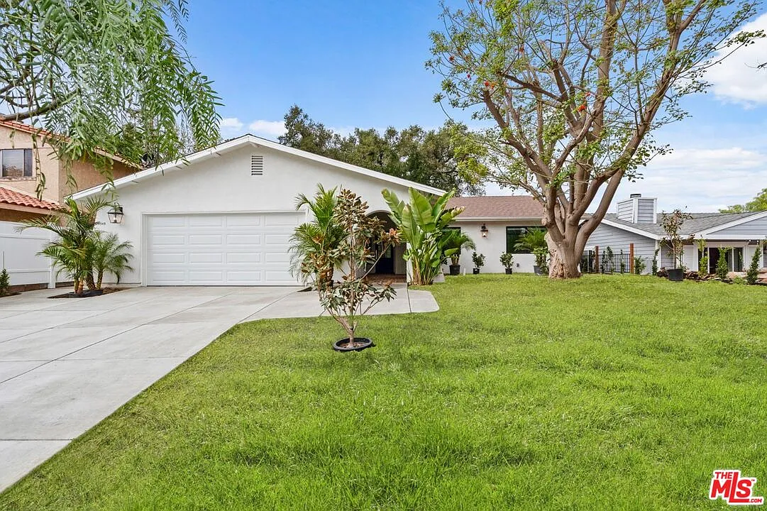 Building Photo - 3549 Elm Dr