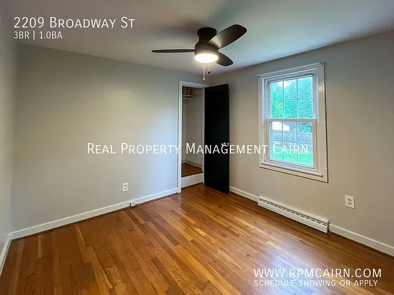 2209 Broadway St — Photo 14