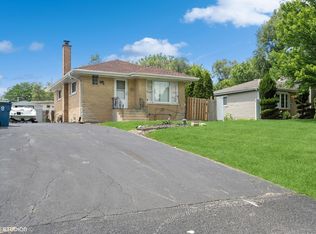 4N410 3rd Ave, Addison, IL 60101