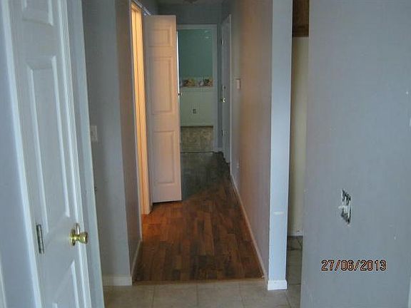 4th image of 107 E Dogwood Ln