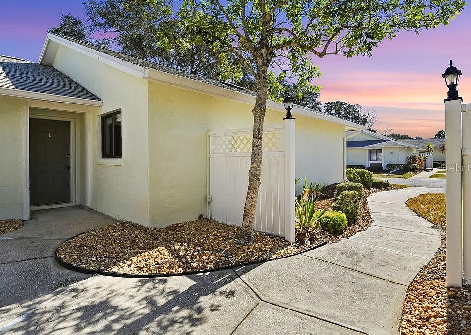 1st image of 1 Lake Forest Pl