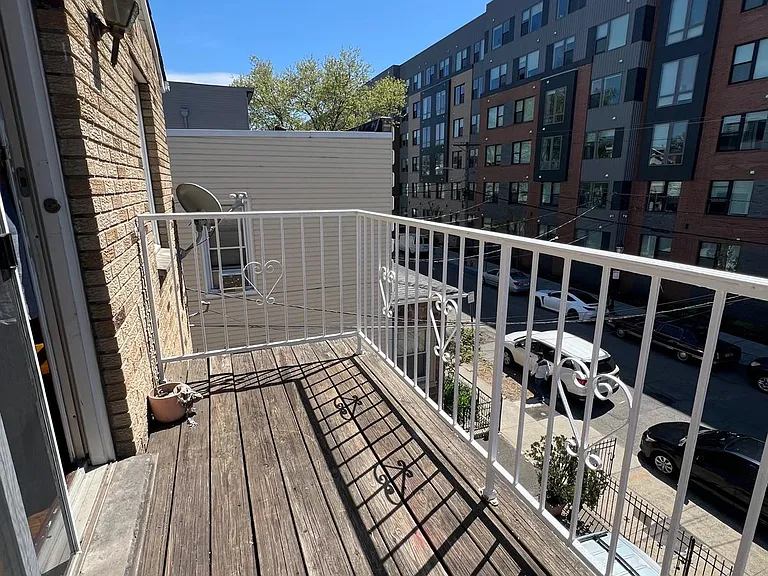 52 Yale Ave #2 — Photo 1