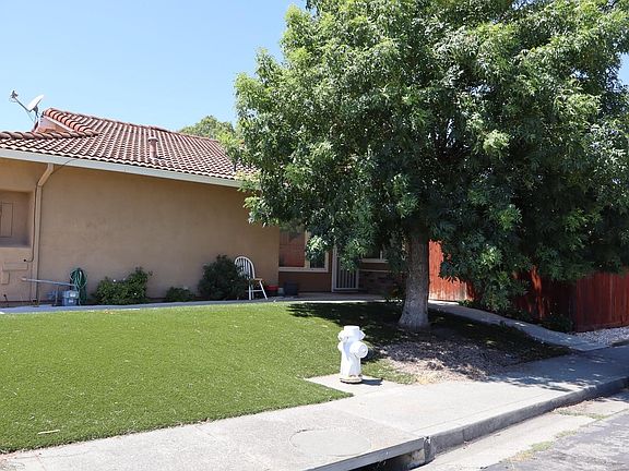 4th image of 2100 Cedarbrook Drive