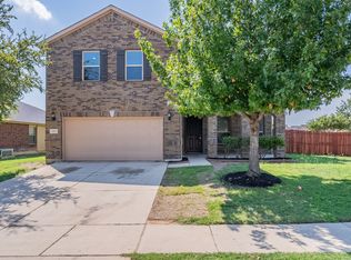 1093 Silver Spur Ln, Fort Worth, TX 76179