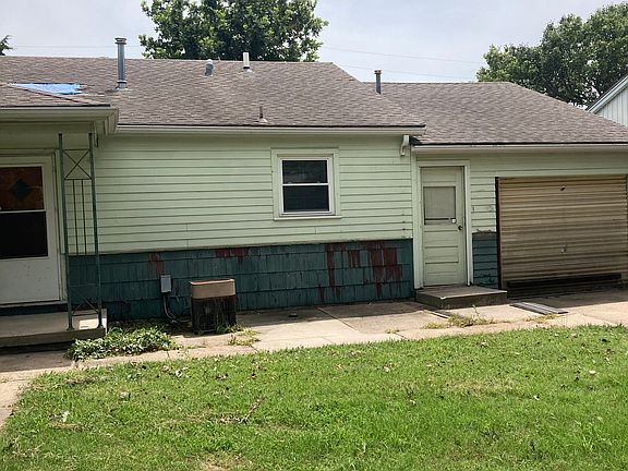 2nd image of 1705 E 8th St