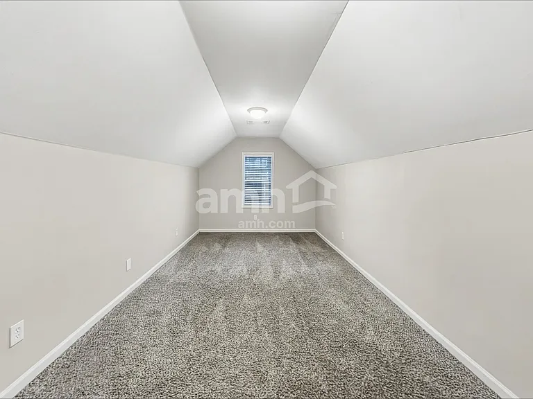 960 Fountain Glen Dr — Photo 9