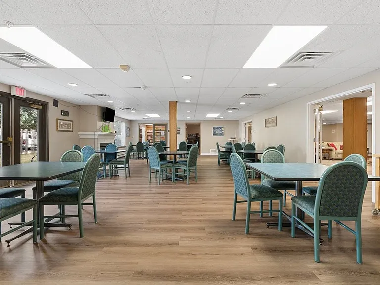 Town Centre Senior Apartments — Photo 18