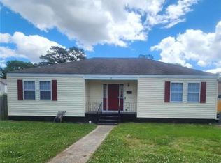 98 Harris Rd, Portsmouth, VA 23702