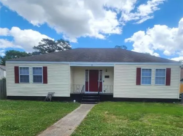 98 Harris Rd, Portsmouth, VA 23702