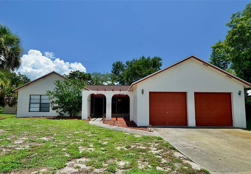 1st image of 555 Bellaire Dr