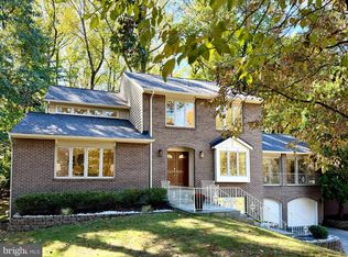 8022 Cypress Grove Ln, Cabin John, MD 20818