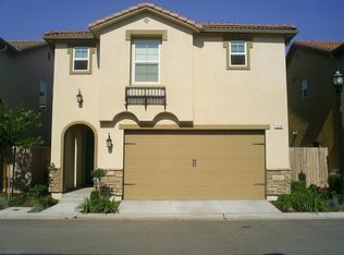 1528 N Rendezvous Way, Clovis, CA 93619