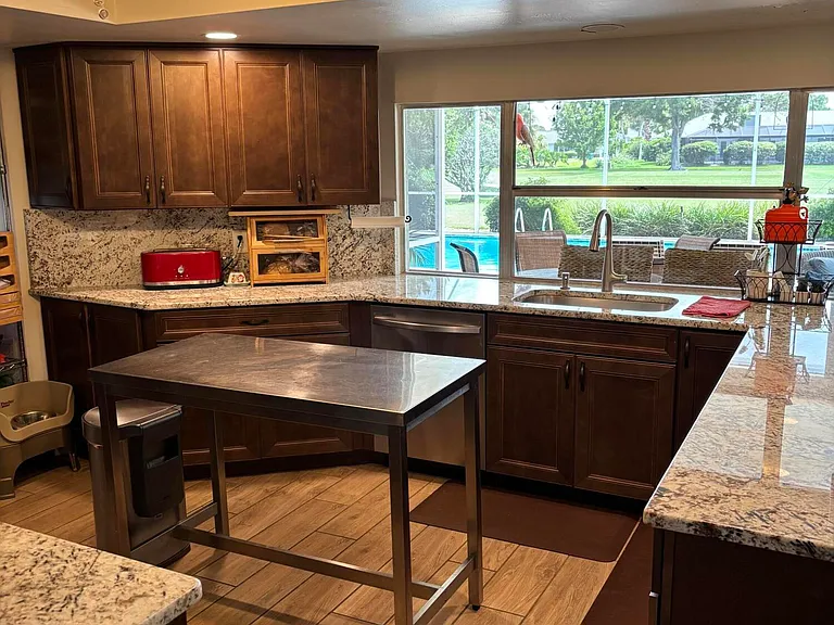 531 Inverness Ave — Photo 8
