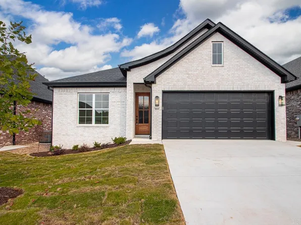 161 Fletcher Ridge Dr, Little Rock, AR 72223