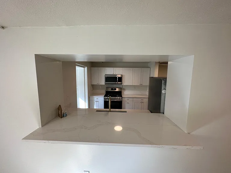 Breakfast bar