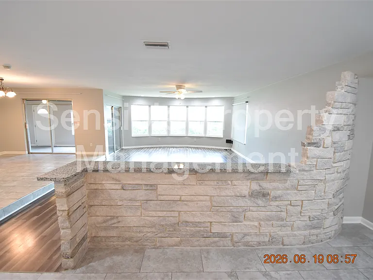 3273 Harbor Lake Dr — Photo 3