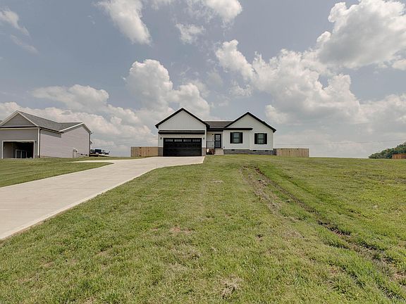 3rd image of 371 Nest Egg Rd