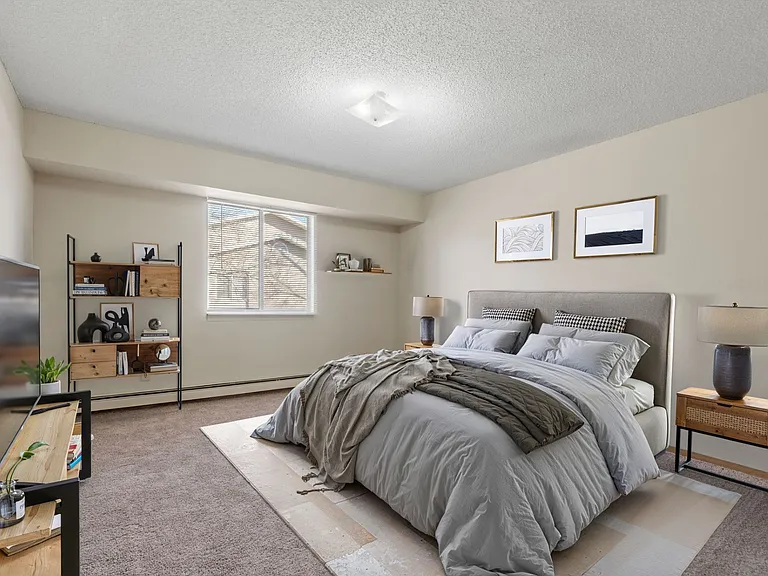 Two Bedroom C - 2 Bed / 2 Bath - 950 Sq.Ft.