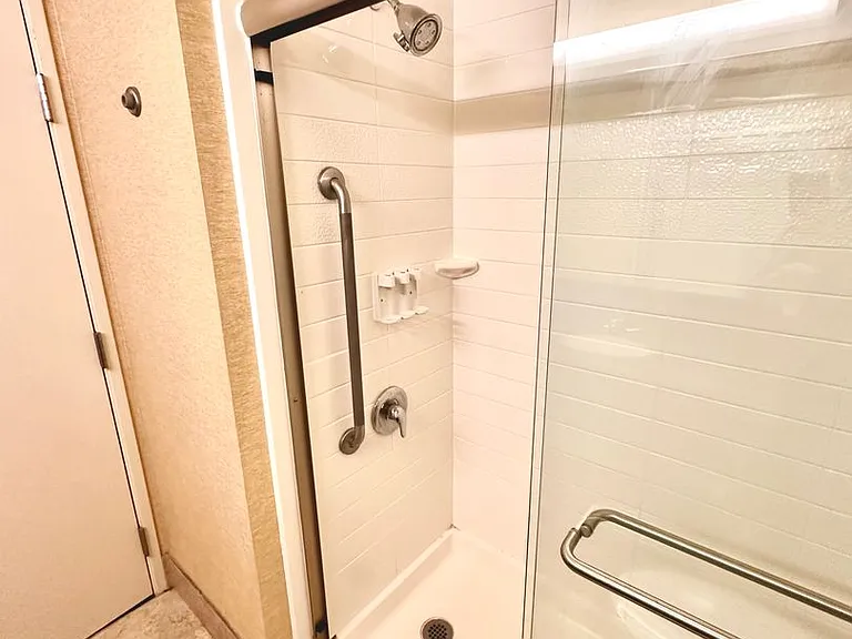 Storm Peak Apartments — Photo 32