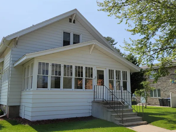320 E Division St, Shawano, WI 54166
