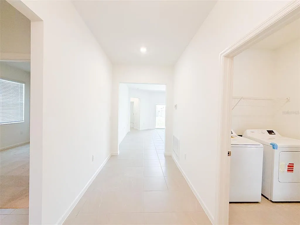 Building Photo - 2023 Firethorn Loop