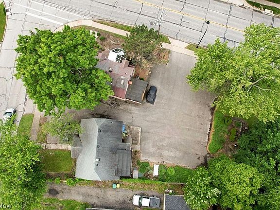 5th image of 7285 Center St
