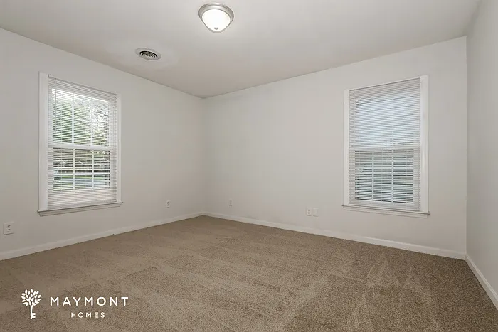 213 Berkshire Dr — Photo 13