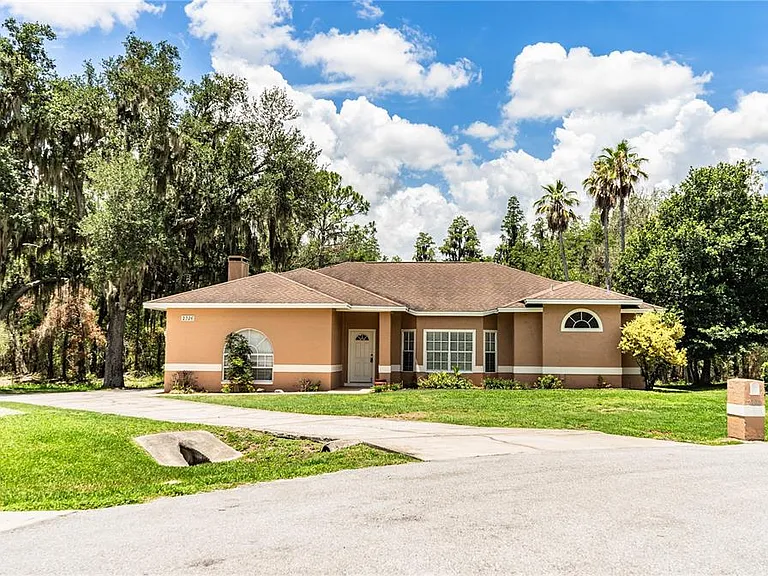 2326 Deerbrook Dr — Photo 6