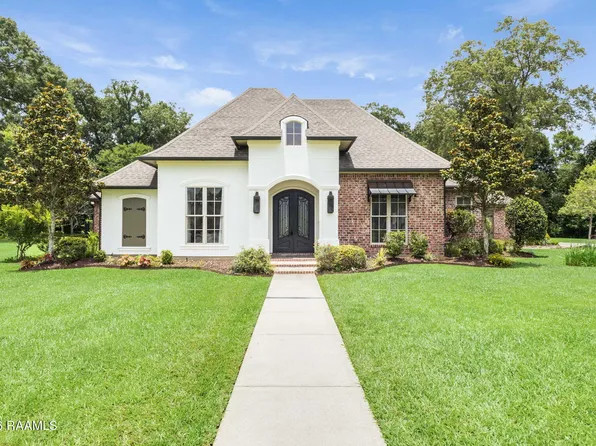 322 Champagne Dr, Opelousas, LA 70570