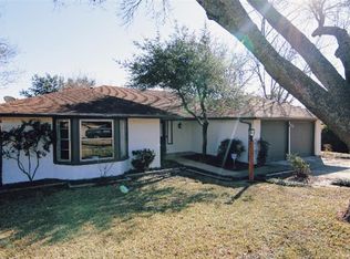 205 SW Rand Dr, Burleson, TX 76028