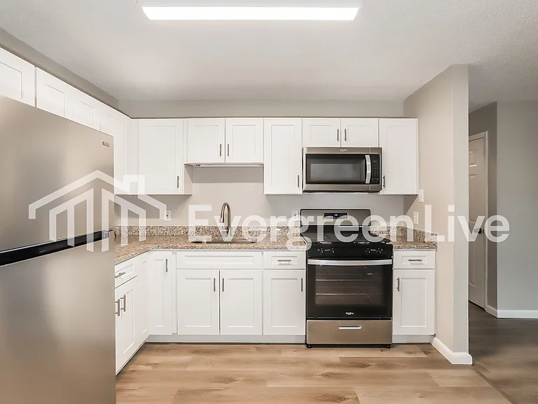 4518 E 26th Ave — Photo 4